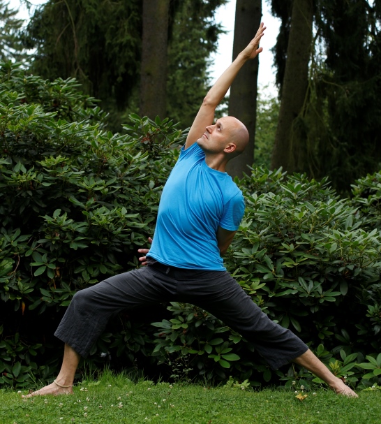 Dragan Manojlovic, Yogalehrer und Coach